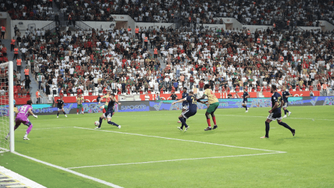 Amed - Erzurumspor Maçı: Sahada Gergin Anlar ve Paylaşılan Puanlar