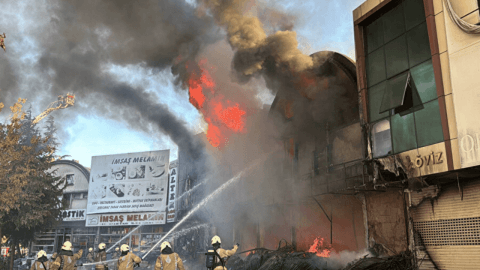 Bağcılar İSTOÇ Yangın Son Dakika