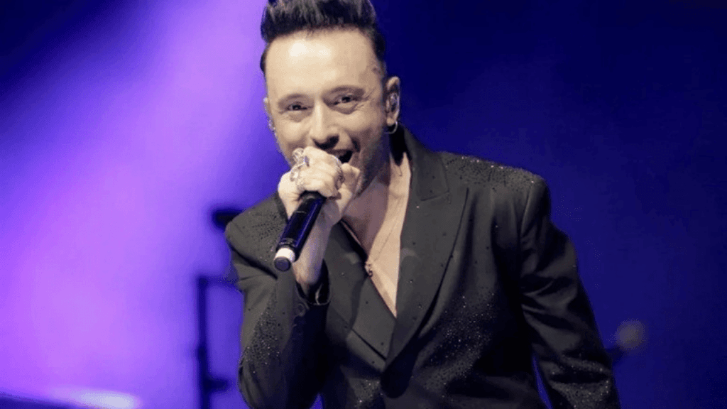 Mabel Matiz Yasaklanan Şarkı “Perperişan”