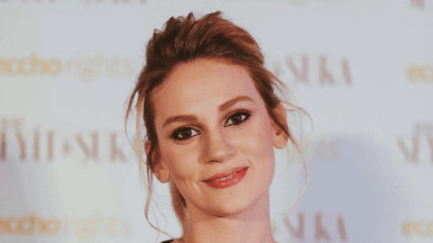 Farah Zeynep Abdullah: Bergen ve Başarı Hikayesi
