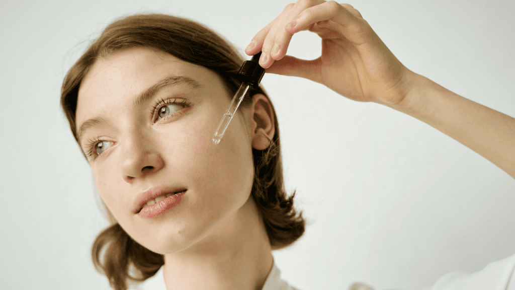 Retinol Nedir? Cilt Bakımında Devrim, Kullanım Rehberi