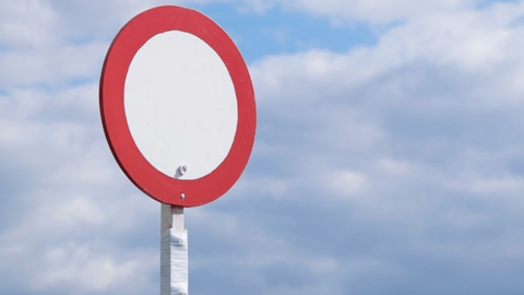 'Boş Kırmızı Daire' Trafik Levhası Ne Demek?