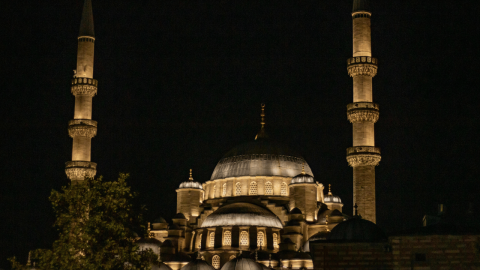 Kadir Gecesi Ne Zaman Ve 2026'da Hangi Güne Denk Geliyor?