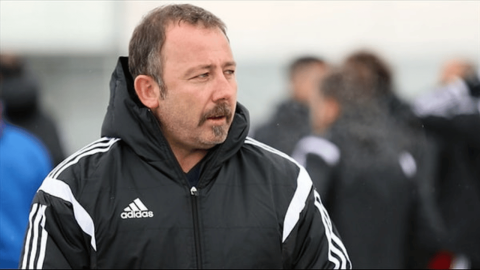 Sergen Yalçın Ve Serdal Adalı Zirvesi: Beşiktaş'ta Neler Oluyor?
