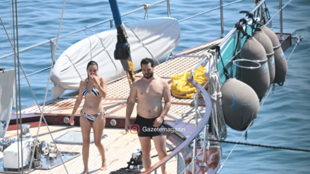 Aslıhan Malbora Çağatay Ulusoy İle Tatilde Görüntülendi
