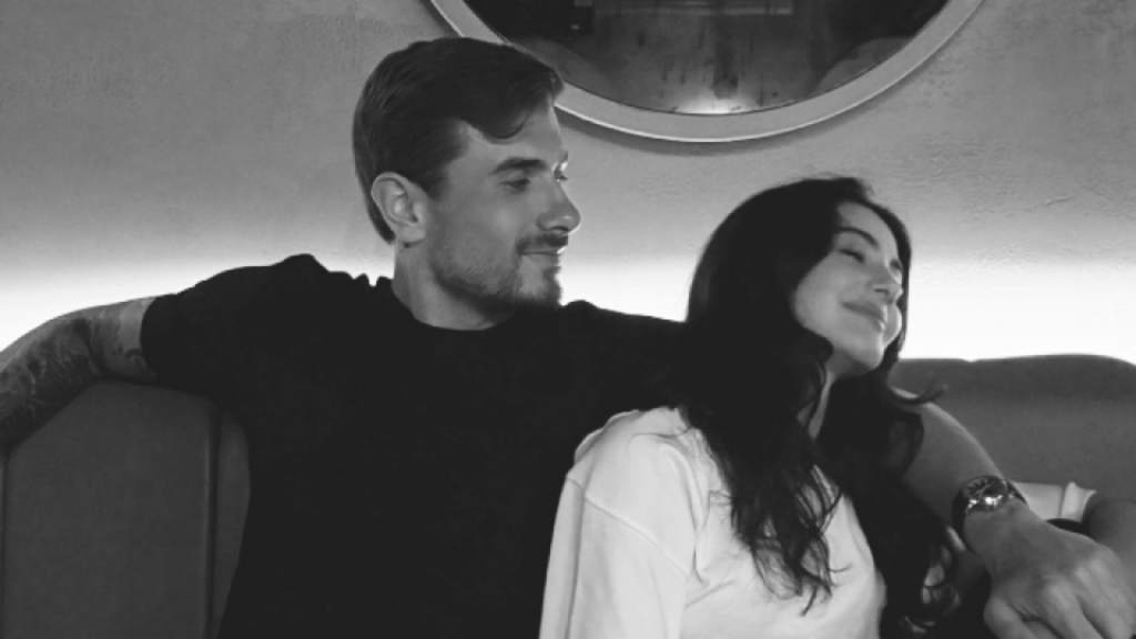 Dorukhan Toköz Kimdir? Helin Kandemir İle Sürpriz Aşk