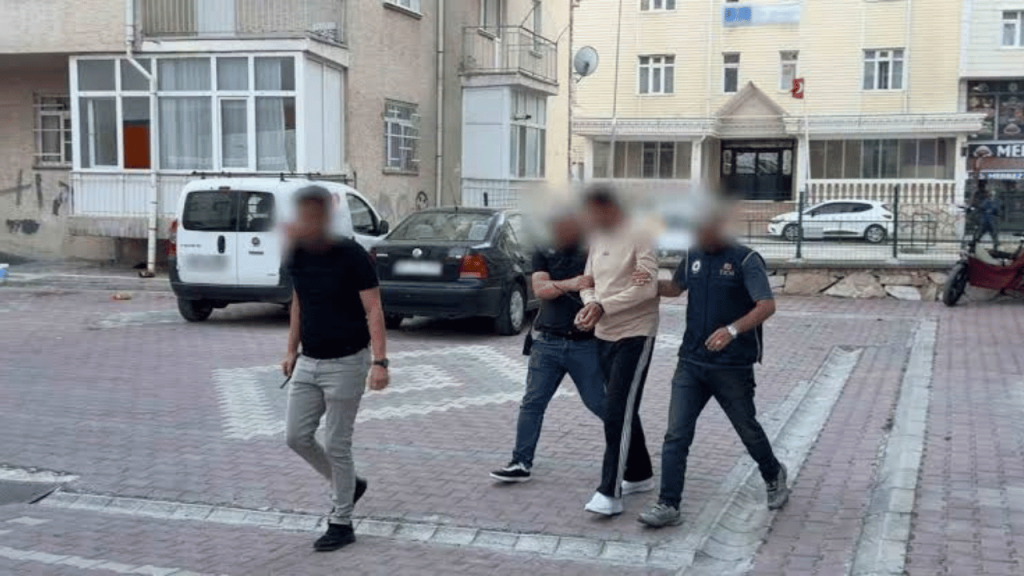 Kırşehir'de Kırmızı Bültenli Şüpheli Yakalandı