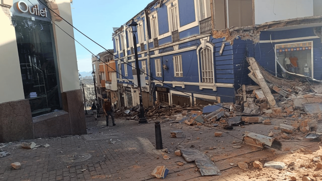 Kolombiya'da 7,4 Büyüklüğünde Deprem Meydana Geldi