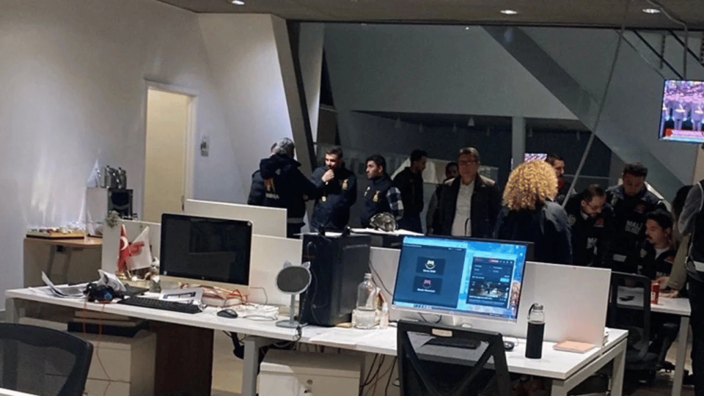 Halk TV'ye Kayyum Atandı: Canlı Yayınlar Neden Kesildi?