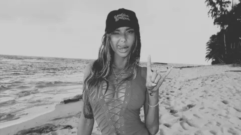 Sahara Ray Hayatını Kaybetti: 34 Yaşındaki Modelin Acı Sonu